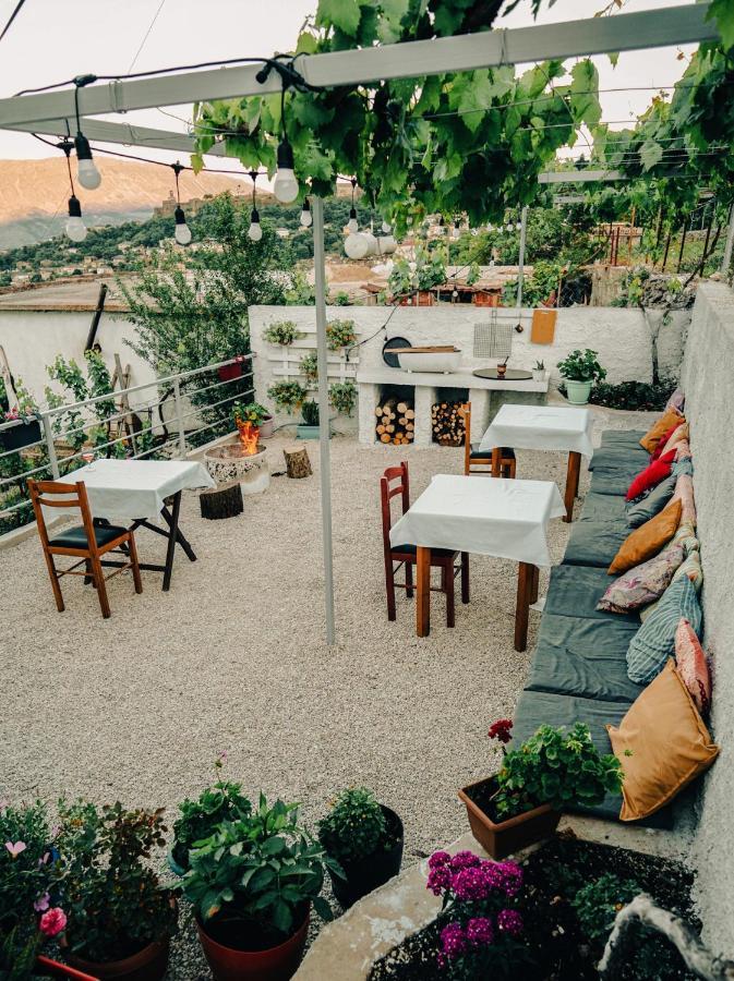 Patio Rooms ジロカストラ エクステリア 写真